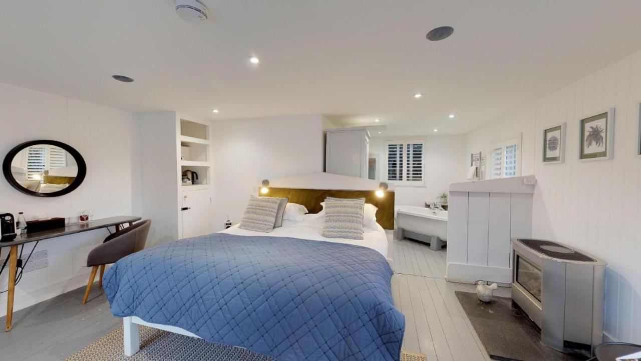 Manor Отель 4*